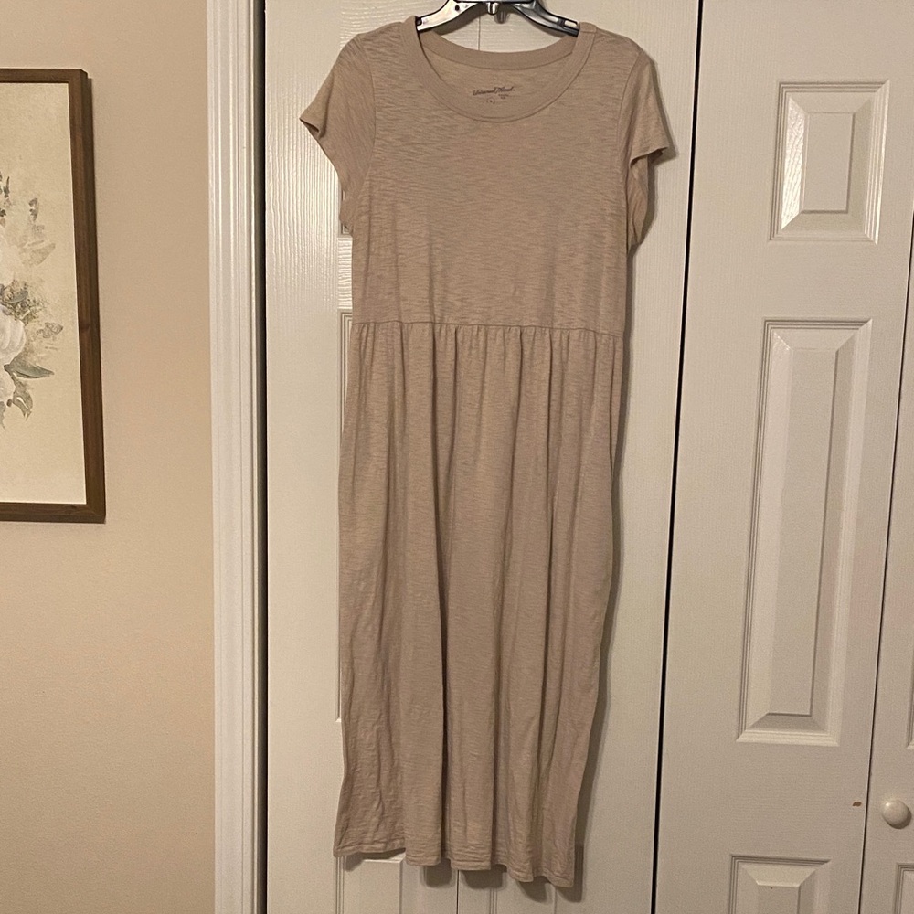Universal Thread Tan Midi Dress